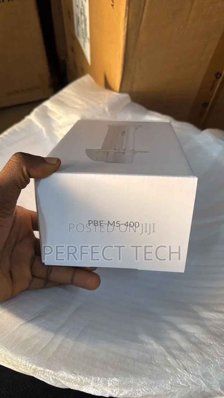 Ubiquiti Powerbeam 25dbi 560mhz 64MB, 26dbm, 1xgigabit, 150