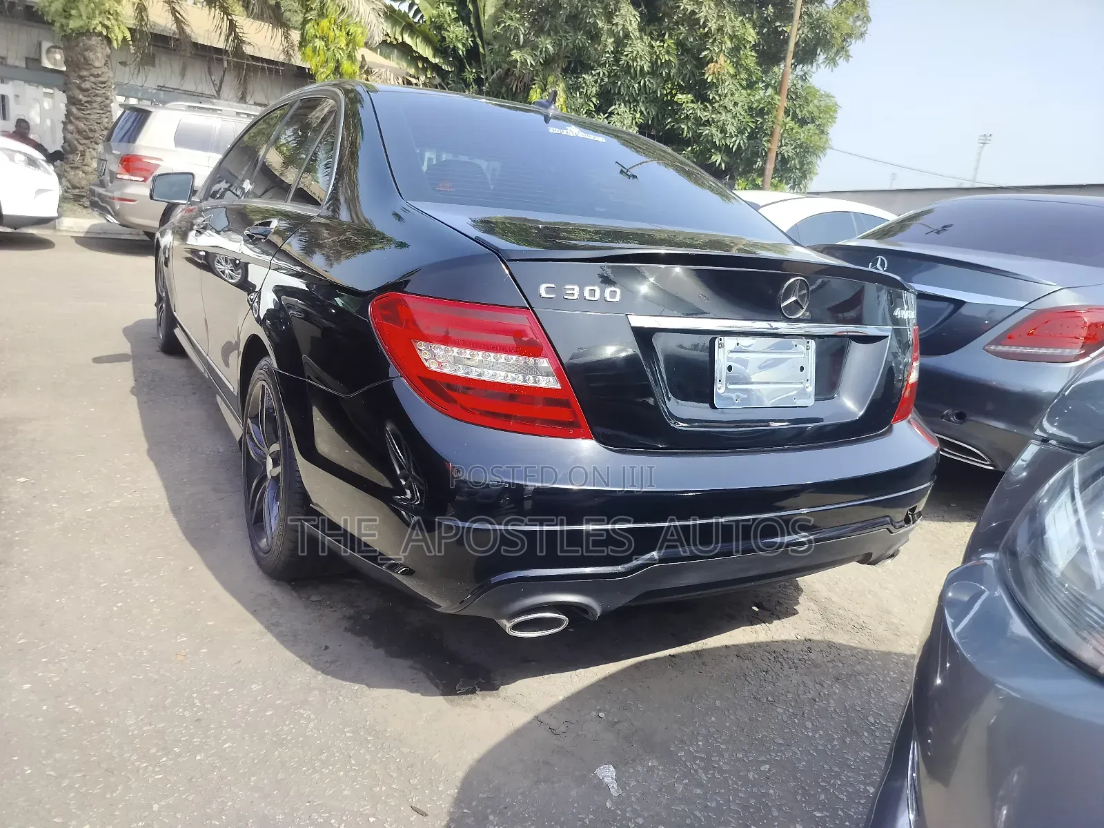Mercedes-Benz C300 2014 Black
