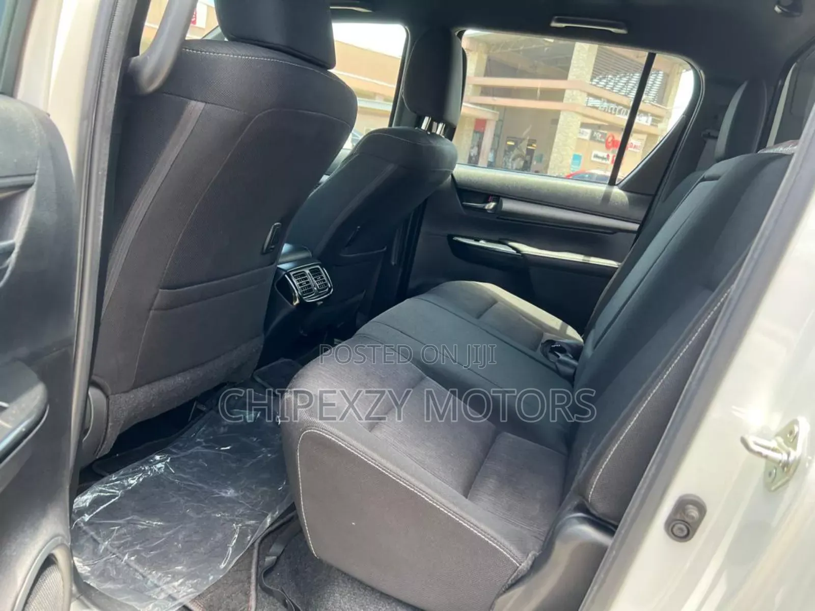 Toyota Hilux Revo Double Cab Petrol 2.7 AWD 2022 White