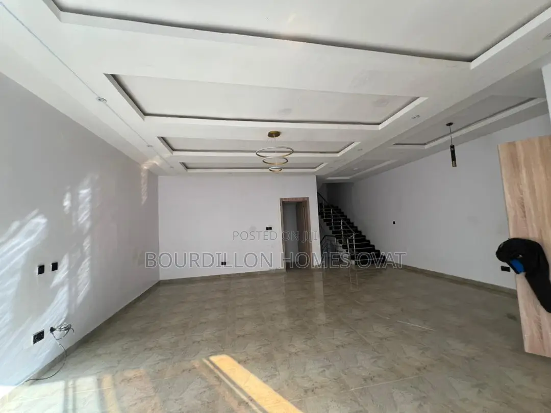 4bdrm Duplex in Ikate for sale