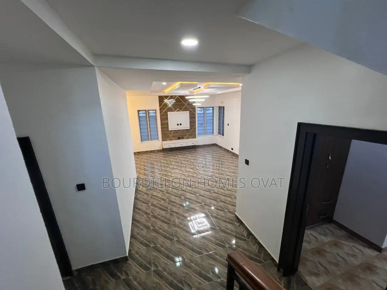 5bdrm Duplex in Ikate for sale