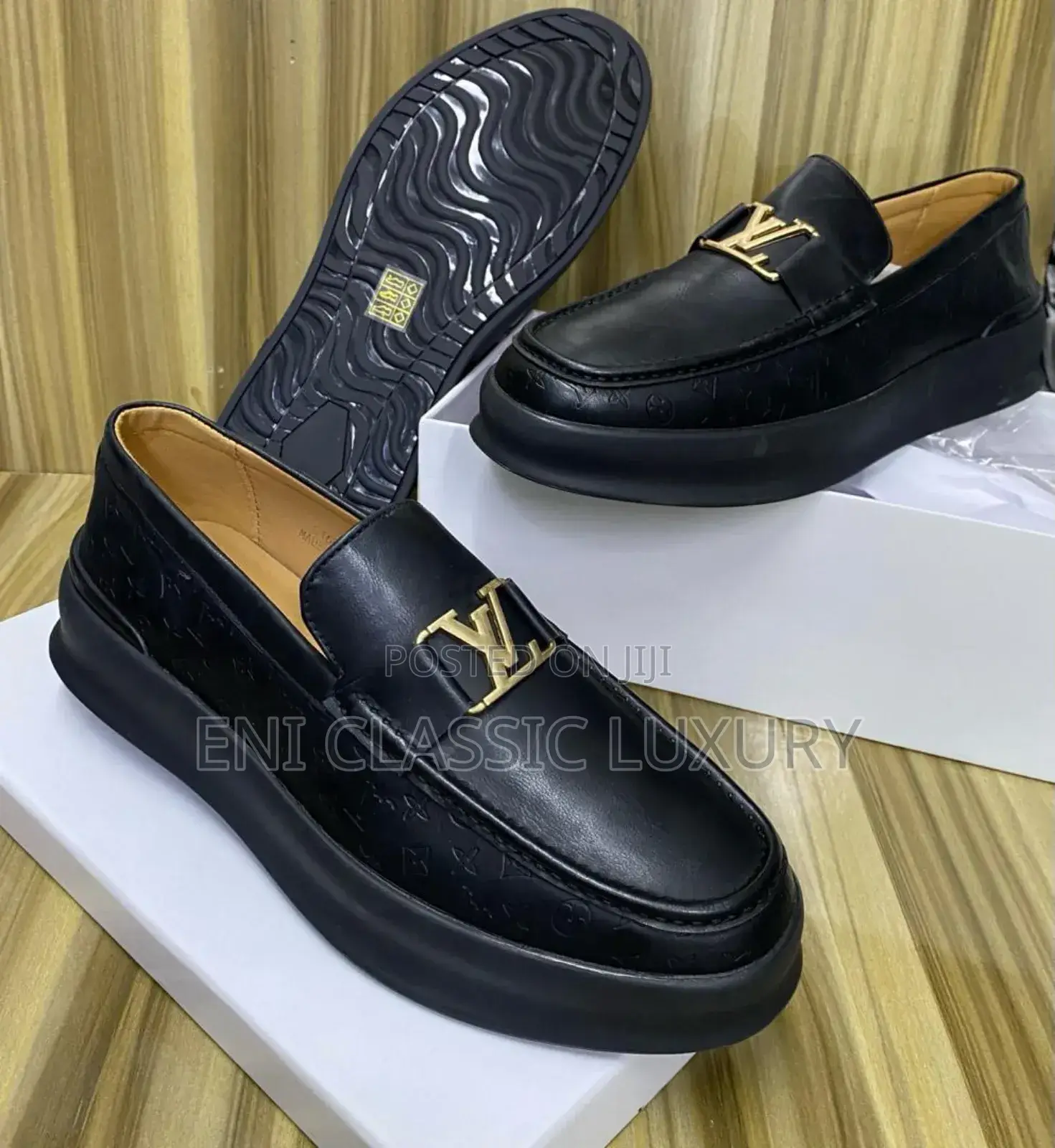 High Quality Luxury Men's Outfits Ferragamo Available