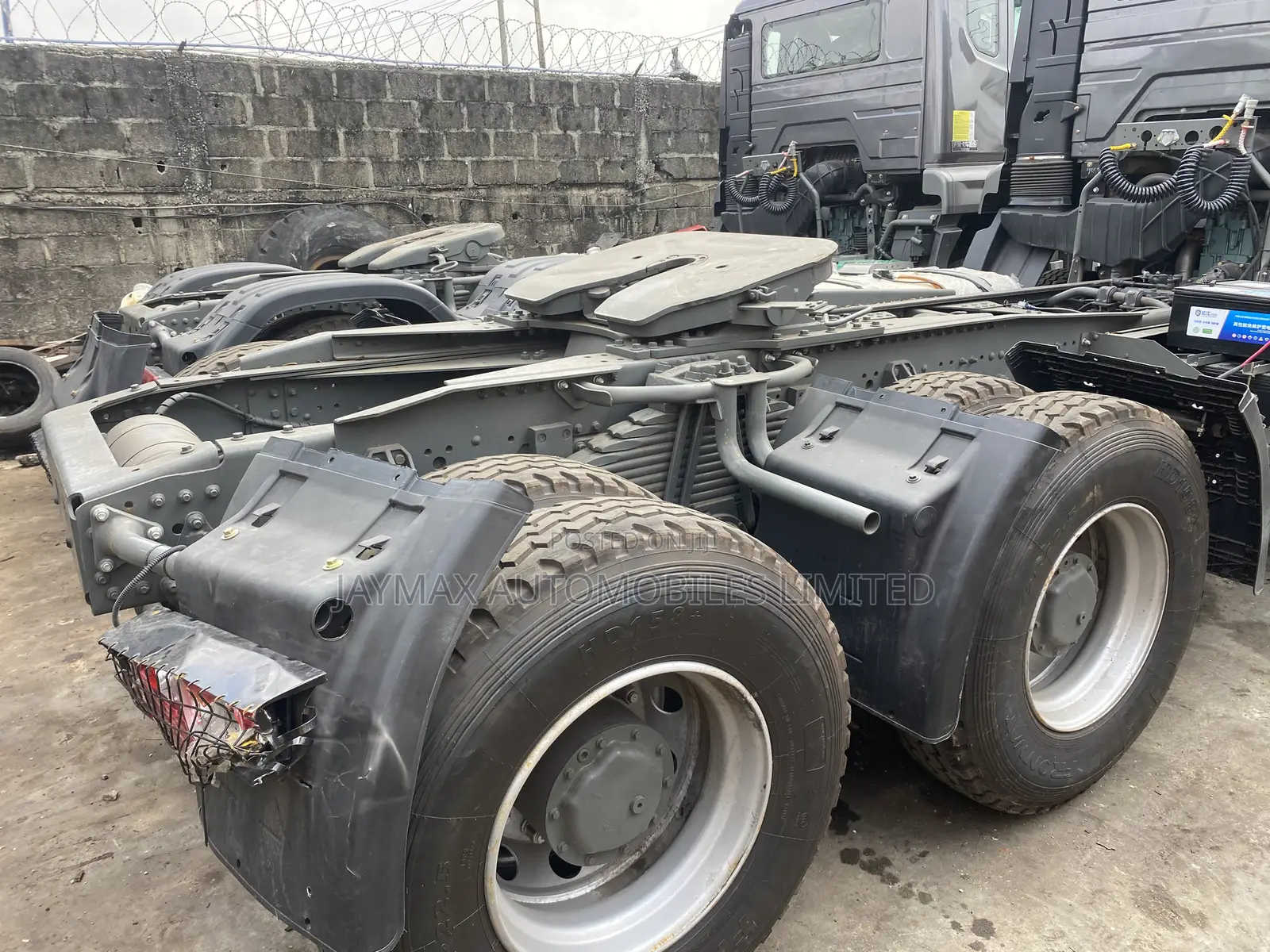2019 Model Howo 371 Tractor Head