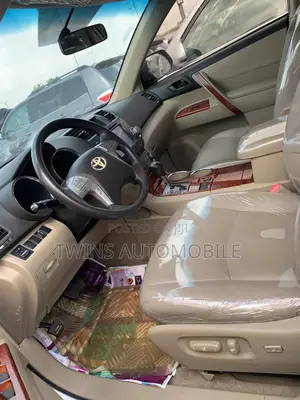 Toyota Highlander Limited 2010 White