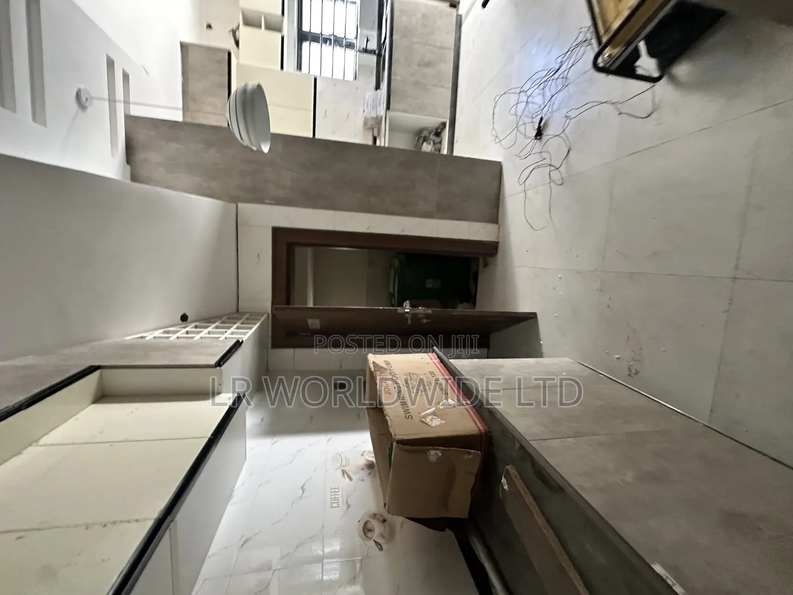 5bdrm Mansion in Katampe for sale