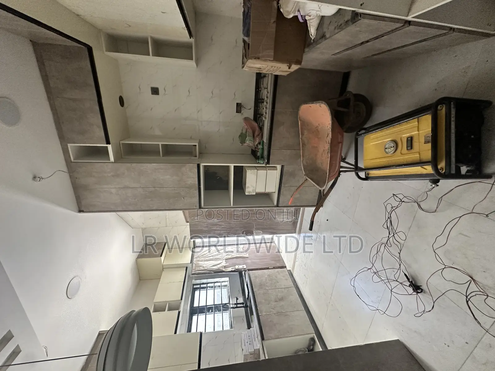 5bdrm Mansion in Katampe for sale