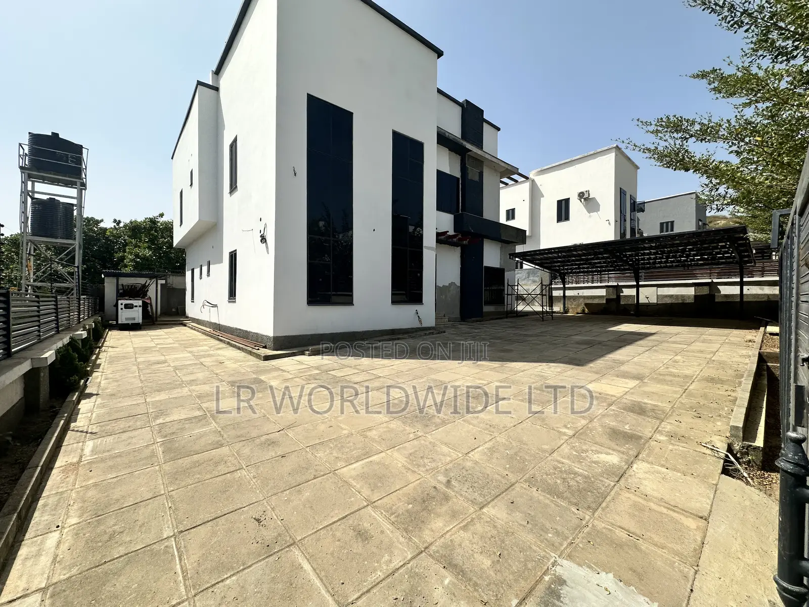 5bdrm Mansion in Katampe for sale