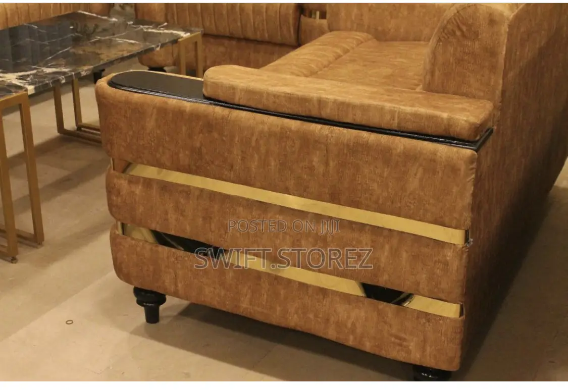 Luxurious Sofa Set