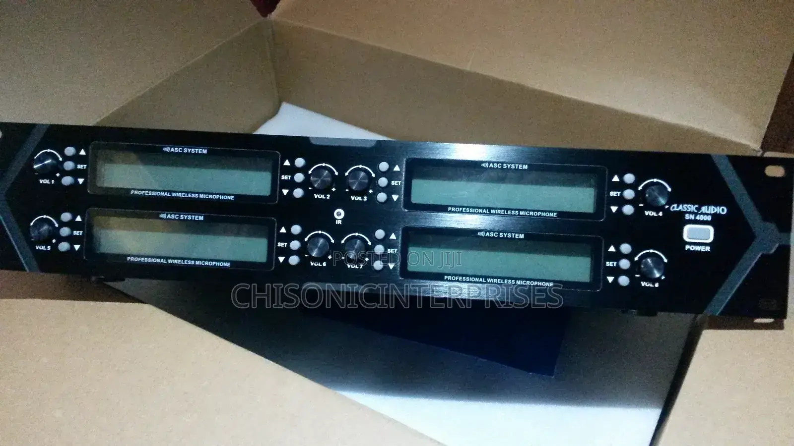Classic Audio Wireless Mic 8 In 1 Can Be Used Anywhere