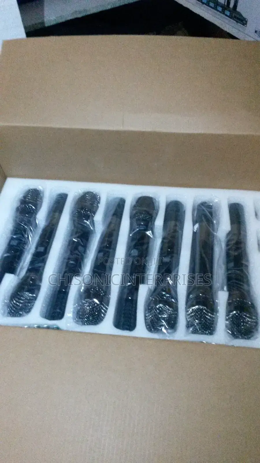 Classic Audio Wireless Mic 8 In 1 Can Be Used Anywhere