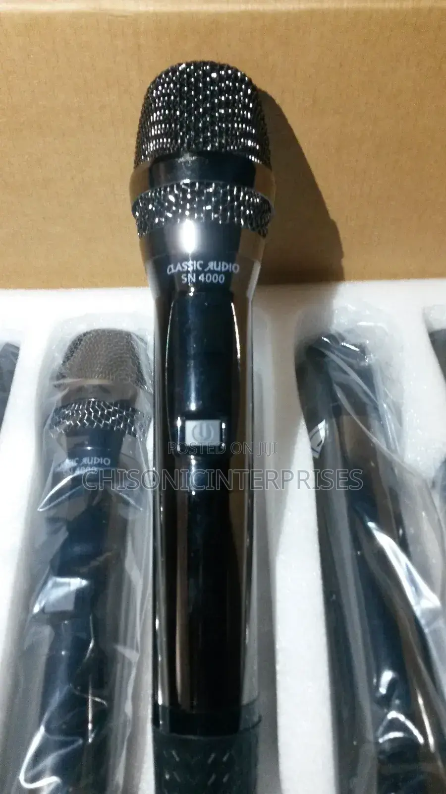 Classic Audio Wireless Mic 8 In 1 Can Be Used Anywhere