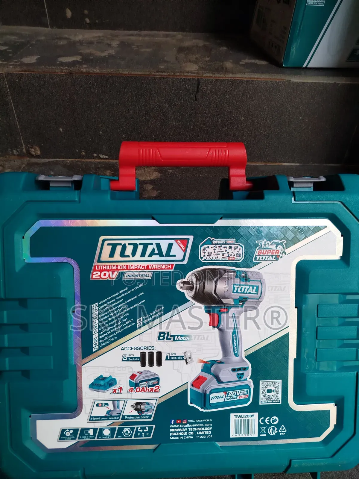 Total Cordless Impact Wrench With 4.0ah Battery