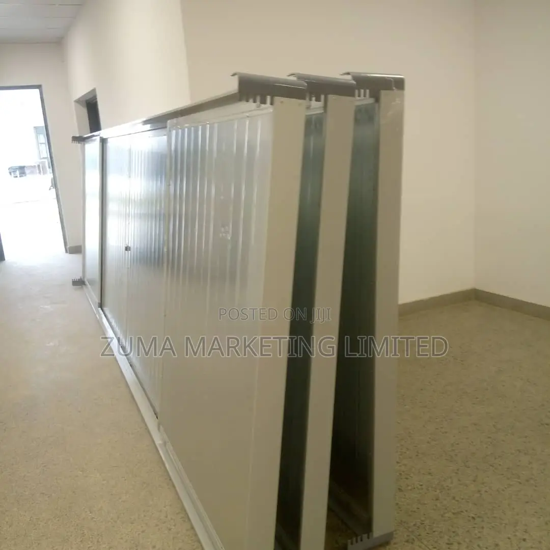 Interactive Display Board 65'' Enclosed In A Magnetic Board