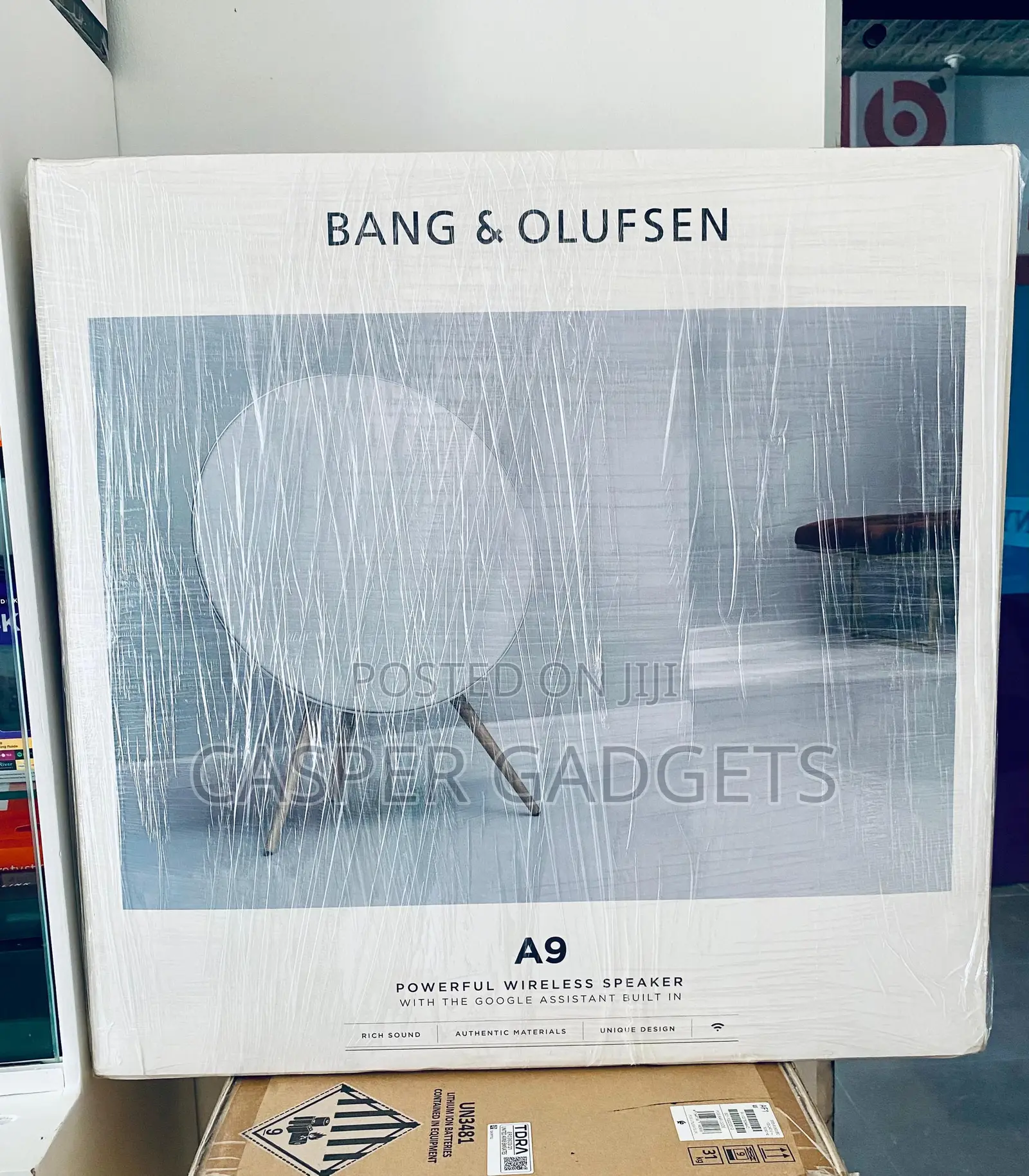 B O Beoplay A9 4th Gen White/Oak