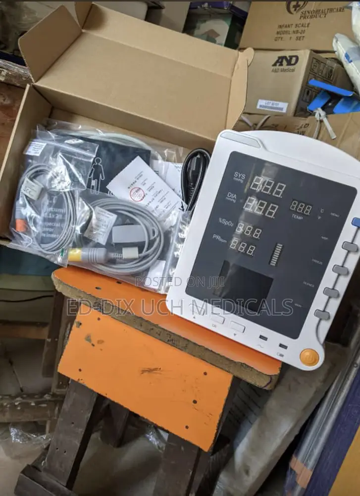 Vital Signs Monitor