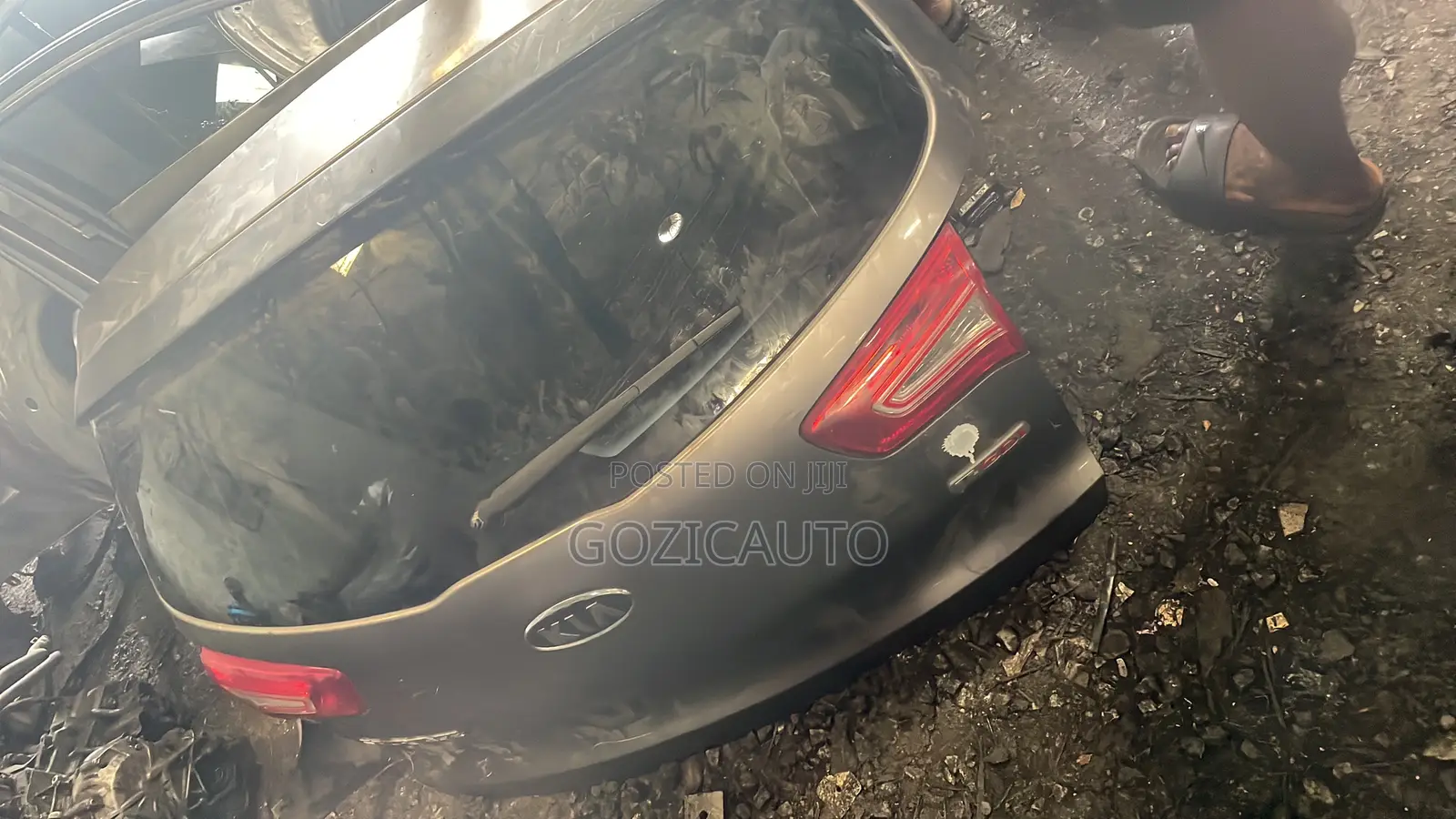 Replace Back Both and Back Bumper Kia Sportage 2012 224