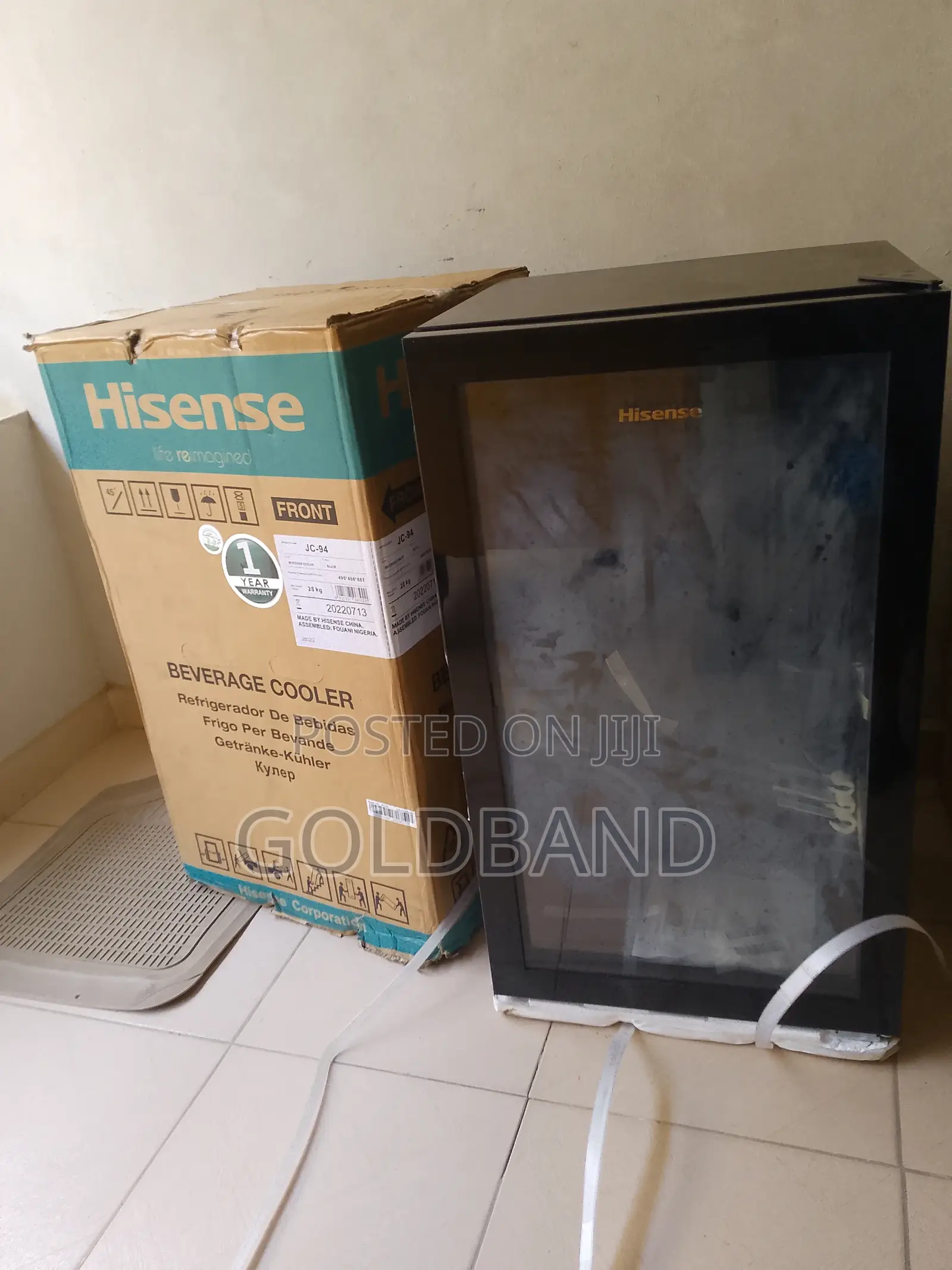 Hisense 91L Transparentglass Door Beverage Showcase Chiller