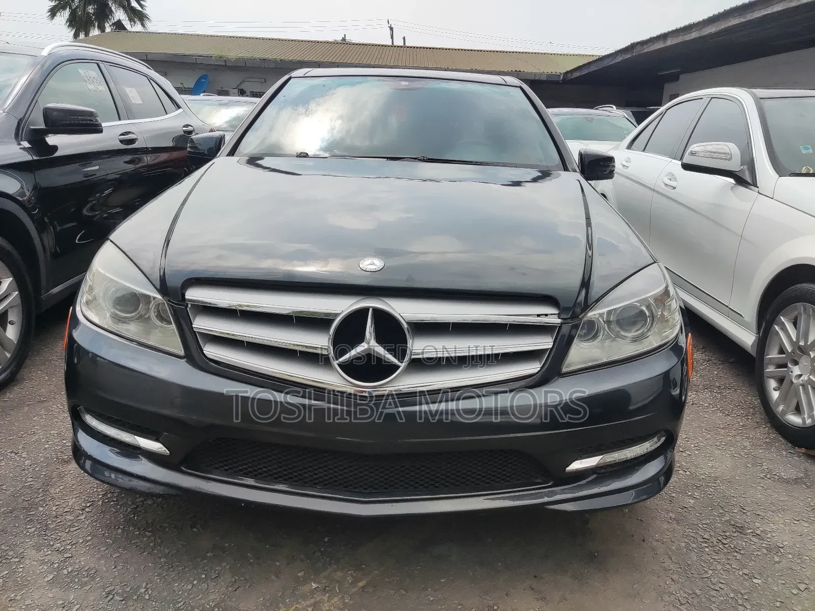 Mercedes-Benz C300 2011 Gray