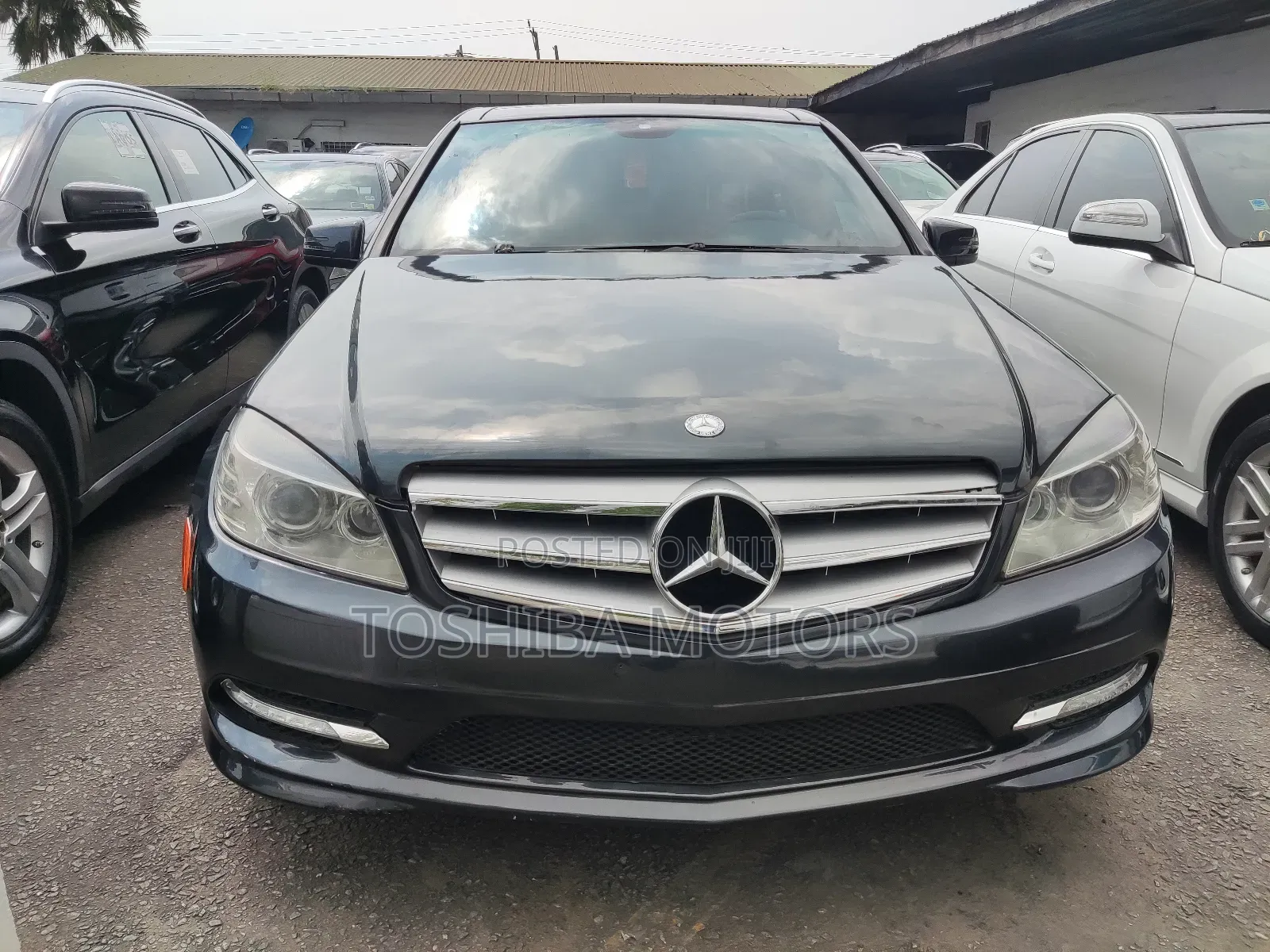 Mercedes-Benz C300 2011 Gray