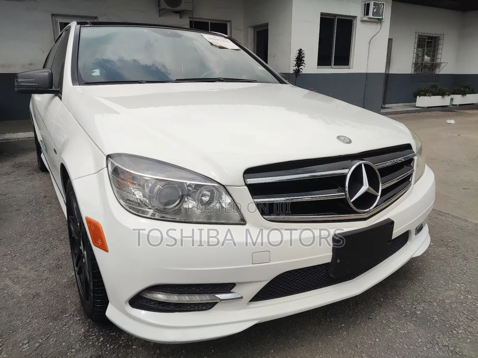 Mercedes-Benz C300 2011 White