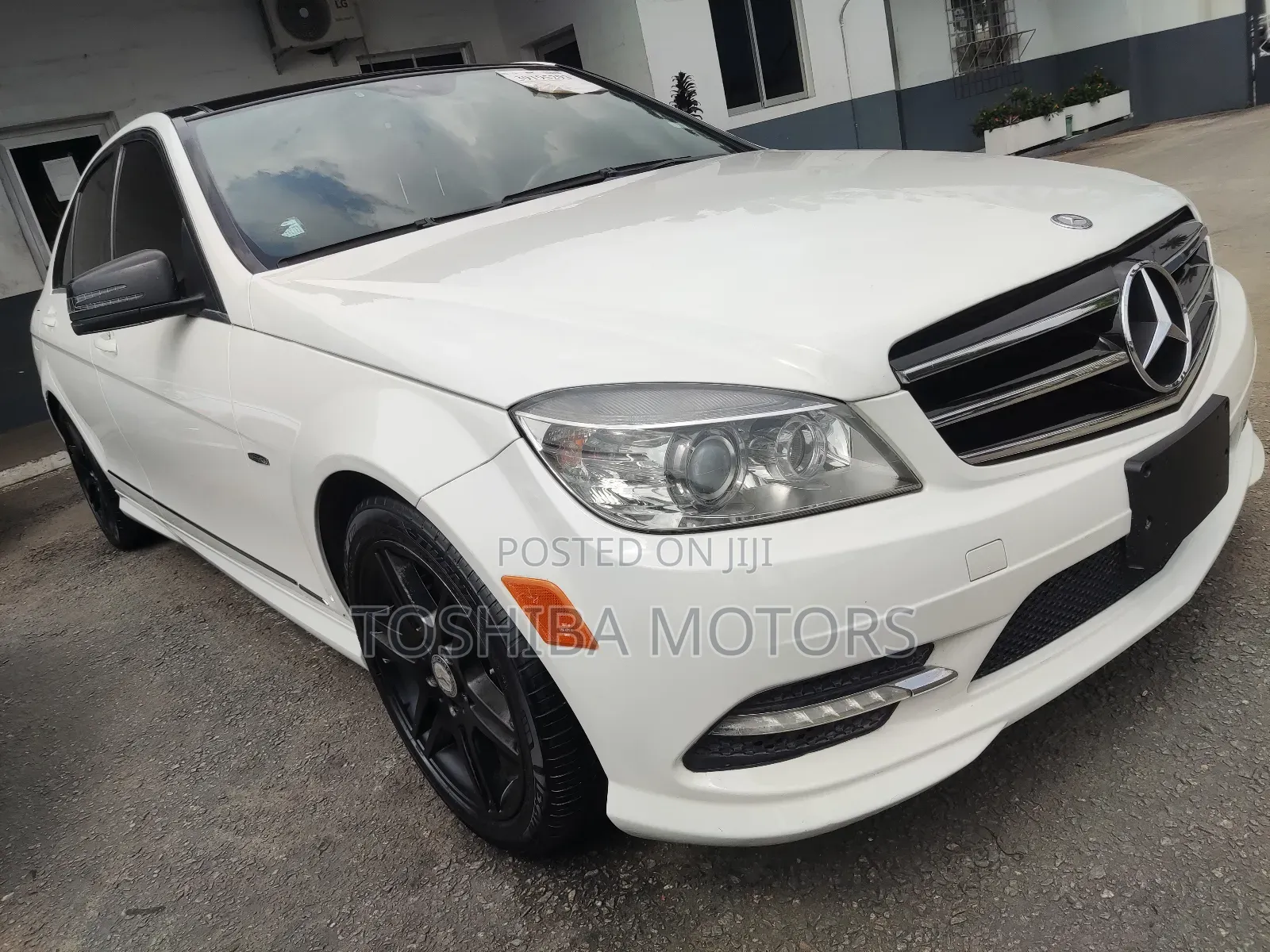 Mercedes-Benz C300 2011 White