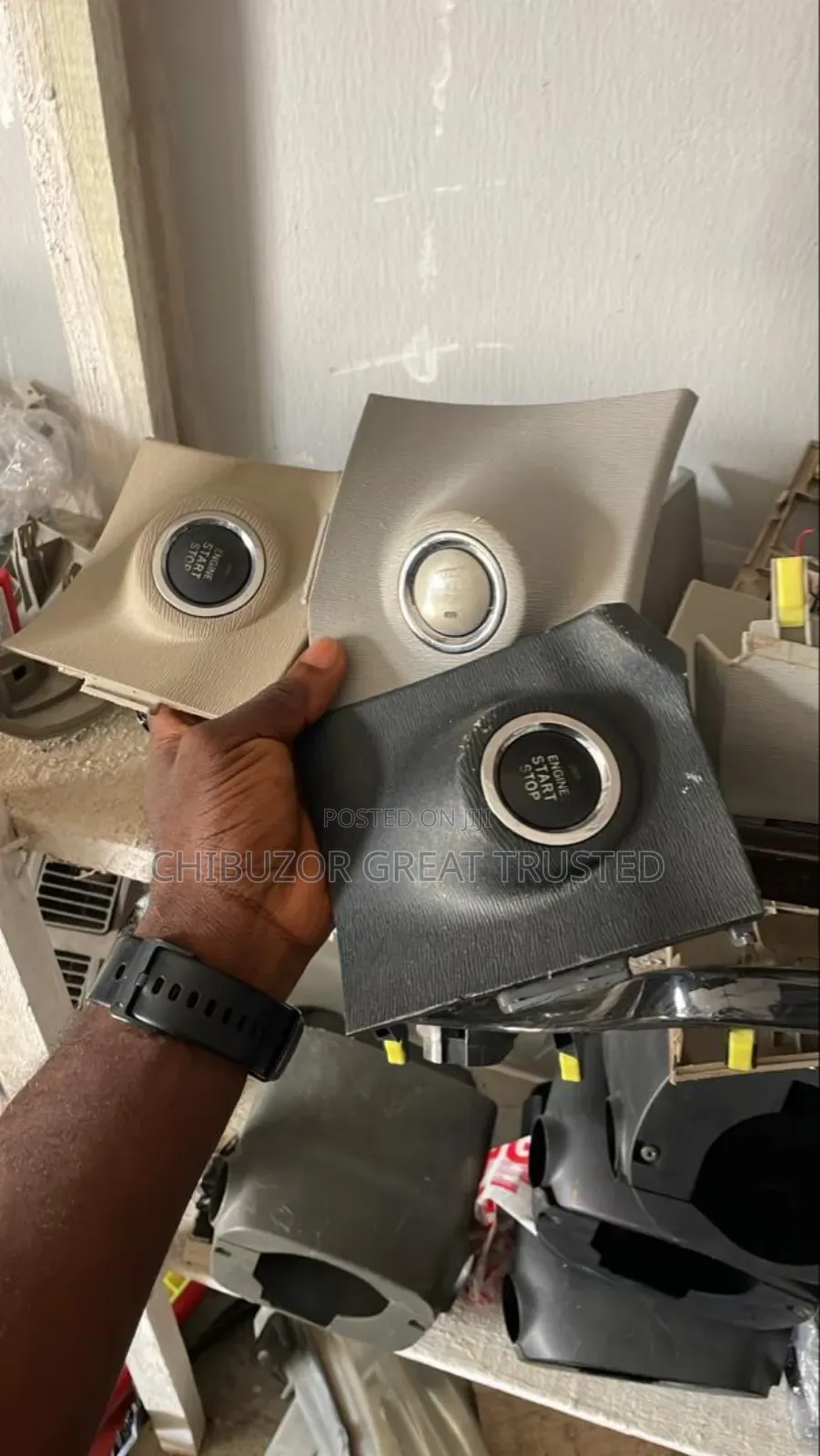 Thumb Starts Plastic And Button For Venza