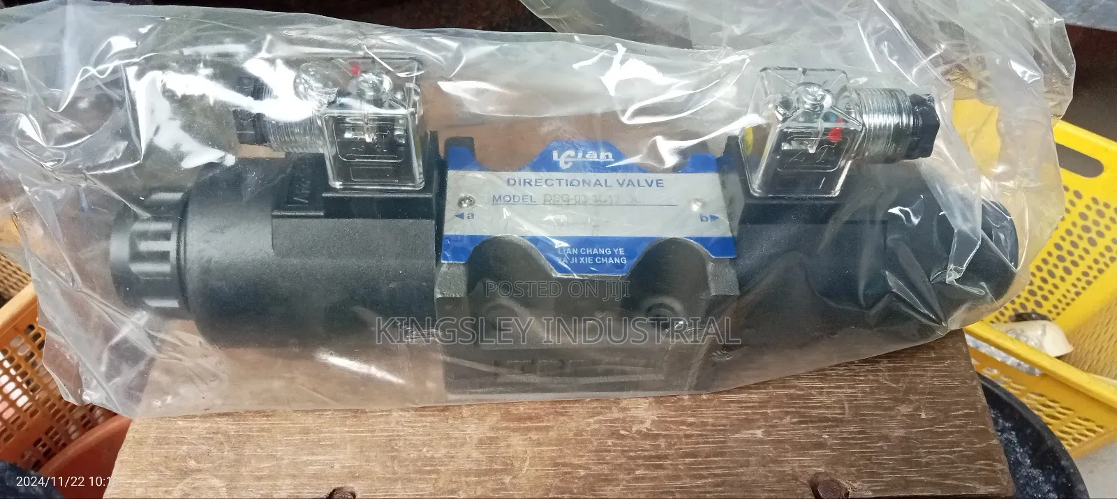 Yuken DSG-03-3C12-DL Hydraulic Valve