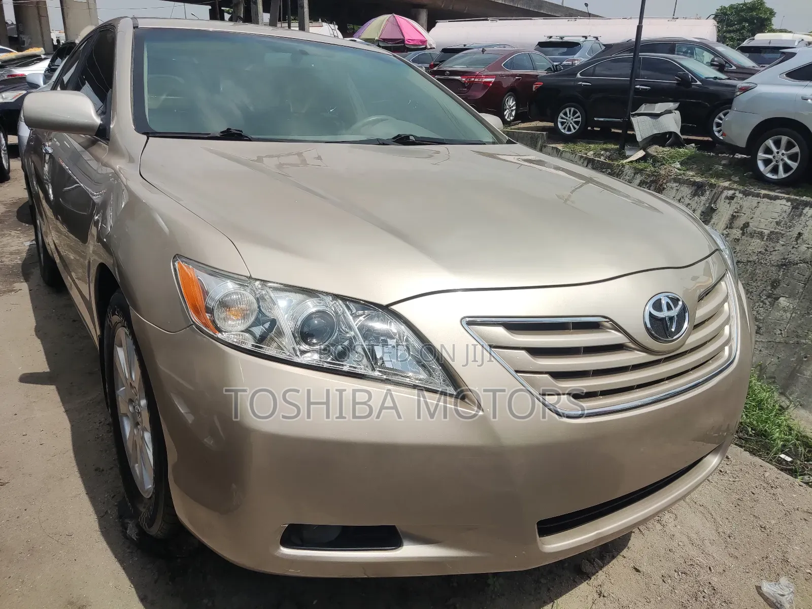 Toyota Camry 2008 Gold