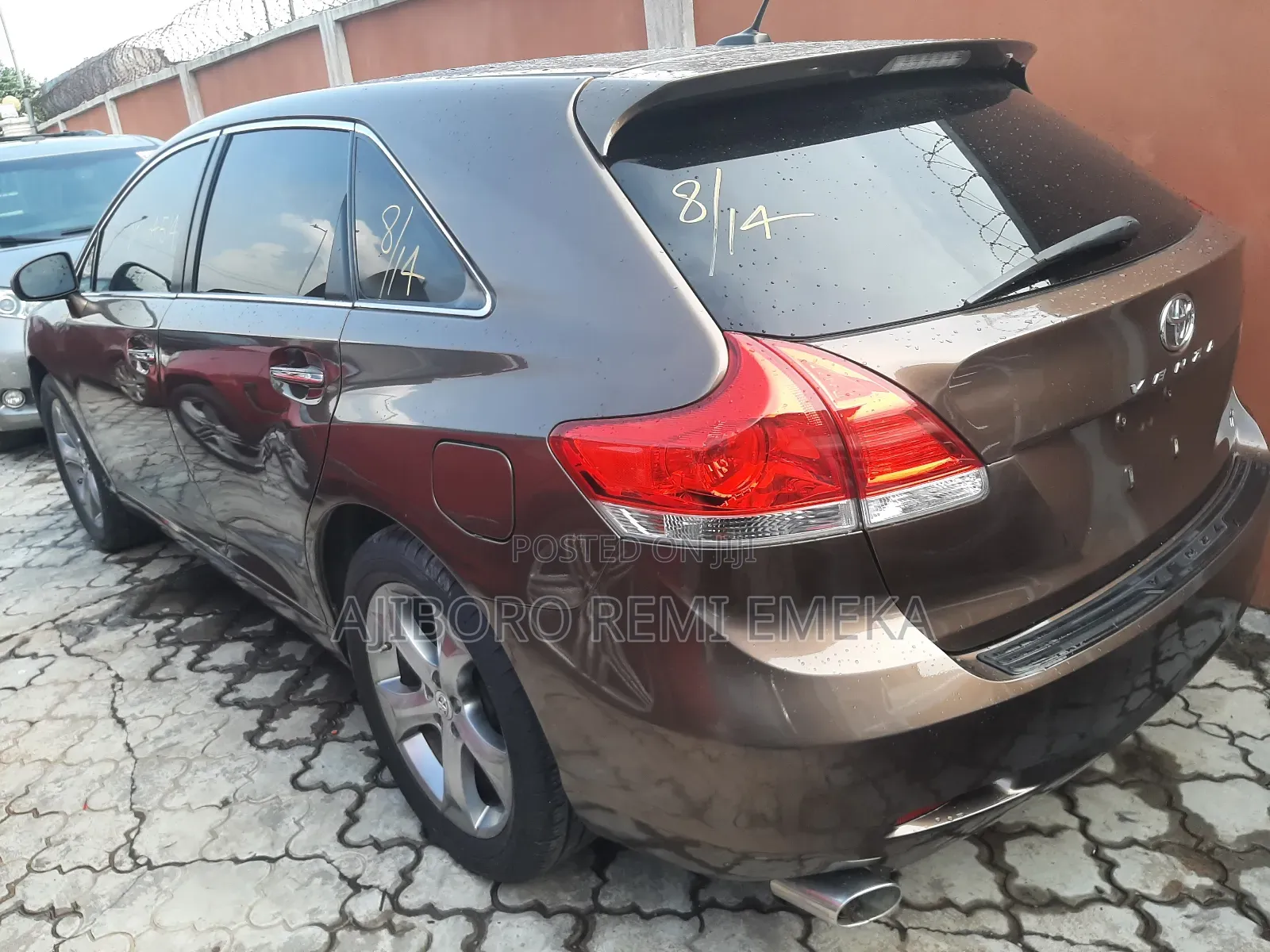 Toyota Venza V6 AWD 2010 Gold