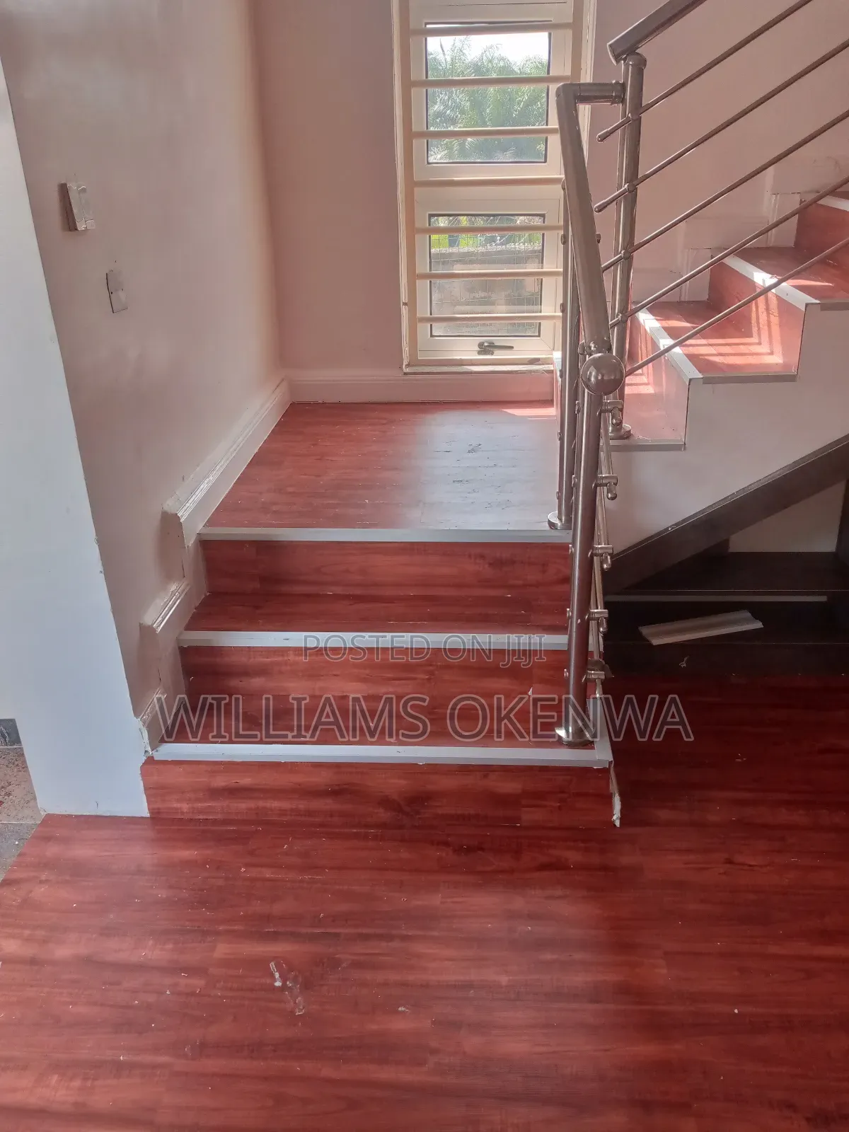 Give Your House and Office the Best Luxury Vinyl Flooring