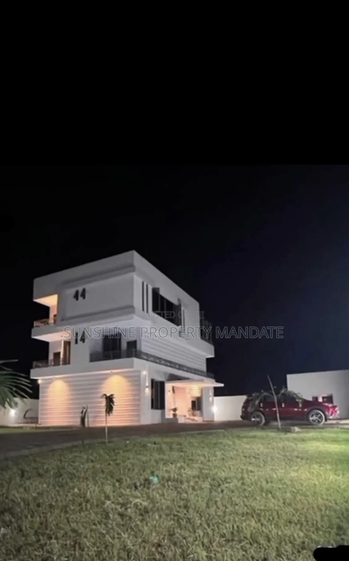 Furnished 7bdrm Duplex in Alagbaka G R A, Akure for sale