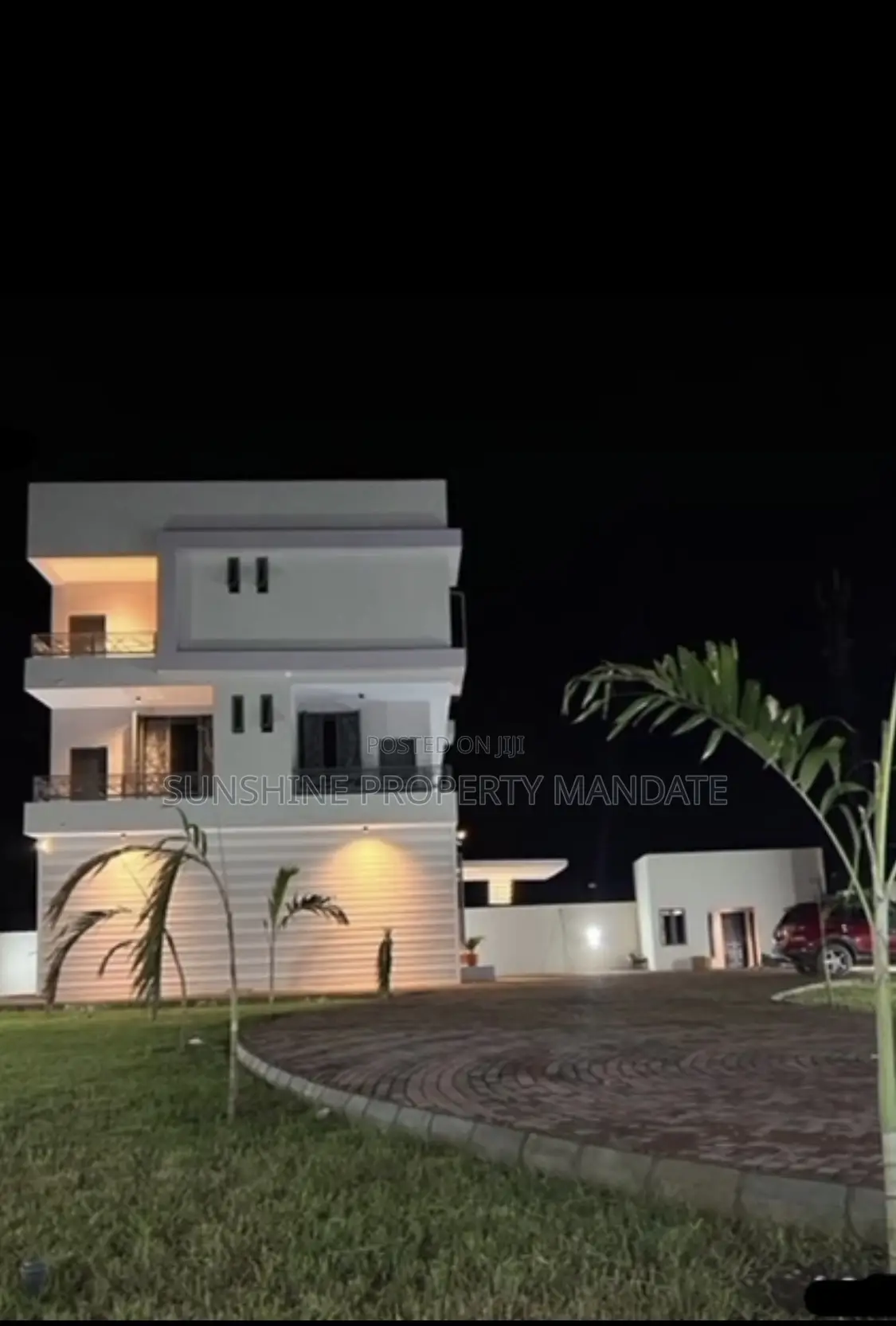 Furnished 7bdrm Duplex in Alagbaka G R A, Akure for sale