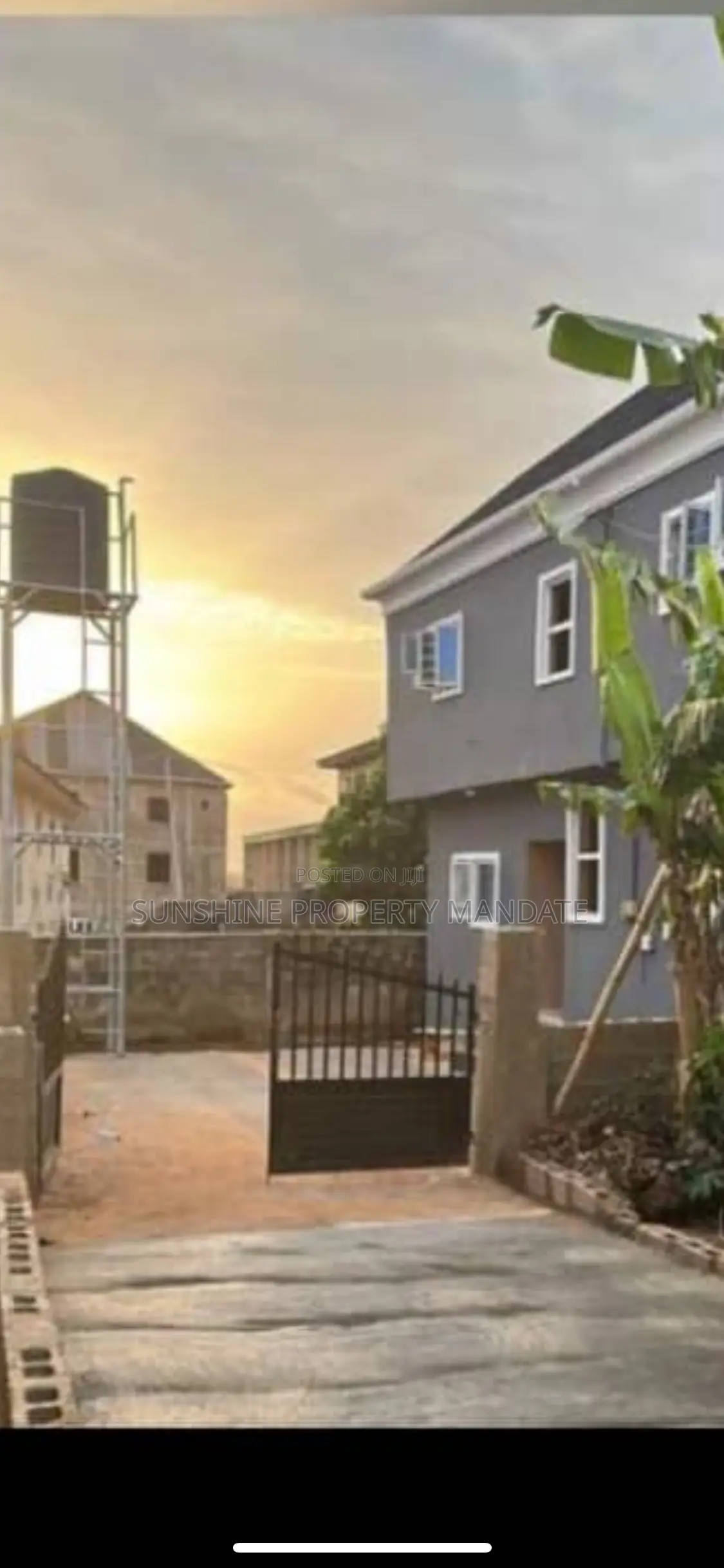 For SALE an Ultramodern 10 Rooms Located : FUTA South
