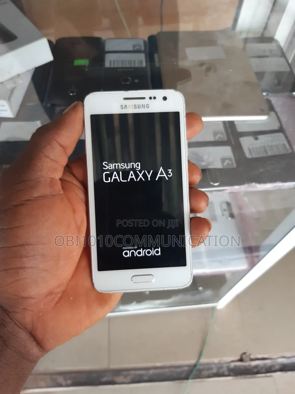 Samsung Galaxy A3 16 GB White