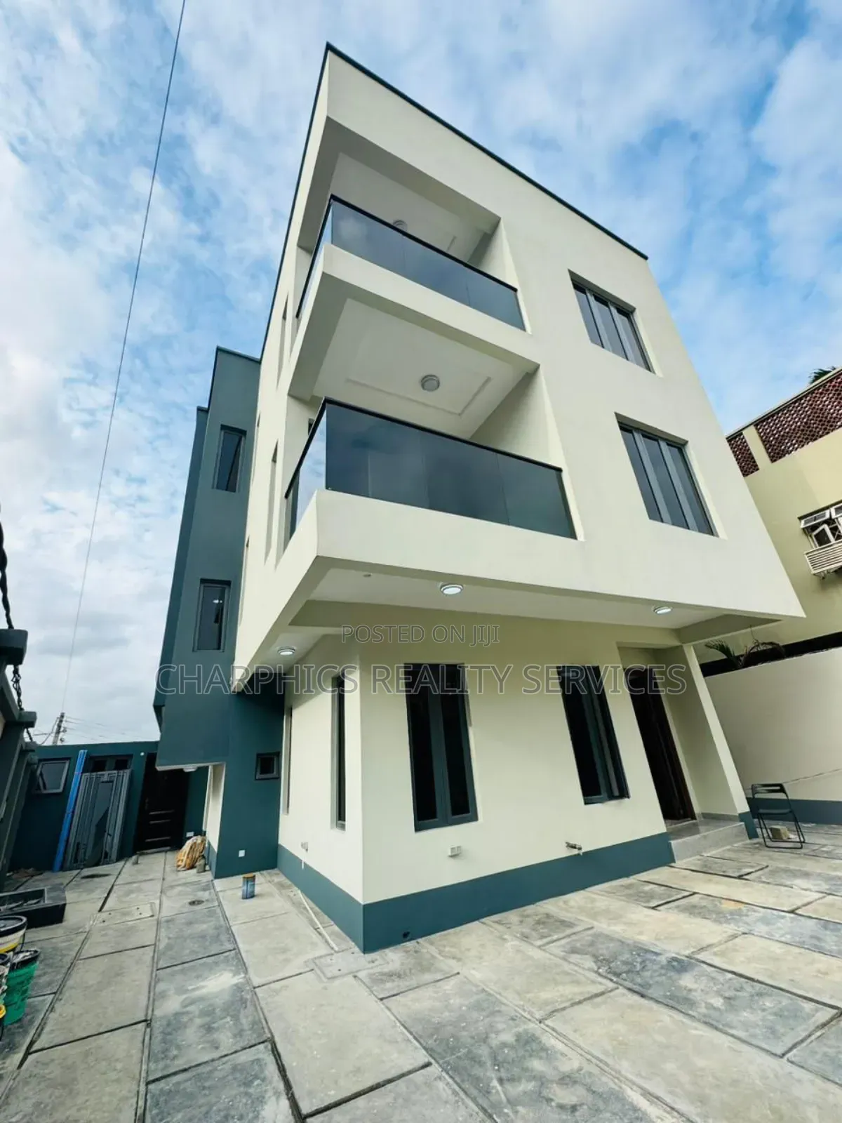 5bdrm Duplex in Maryland for sale
