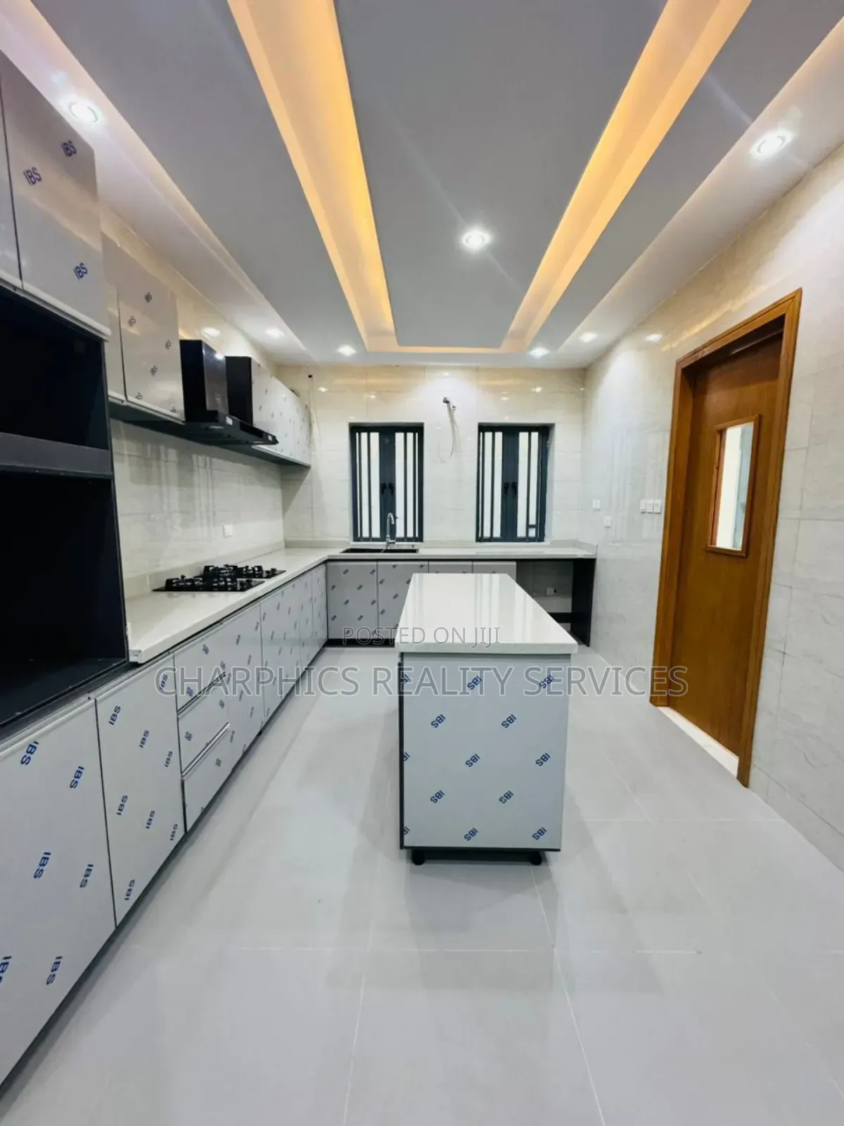5bdrm Duplex in Maryland for sale