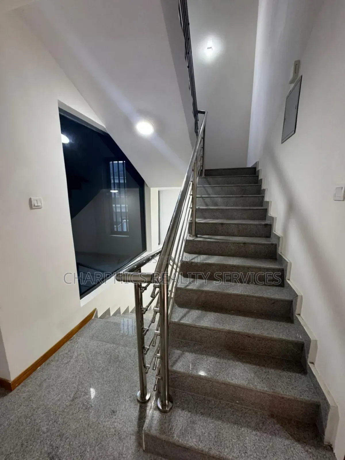 5bdrm Duplex in Maryland for sale