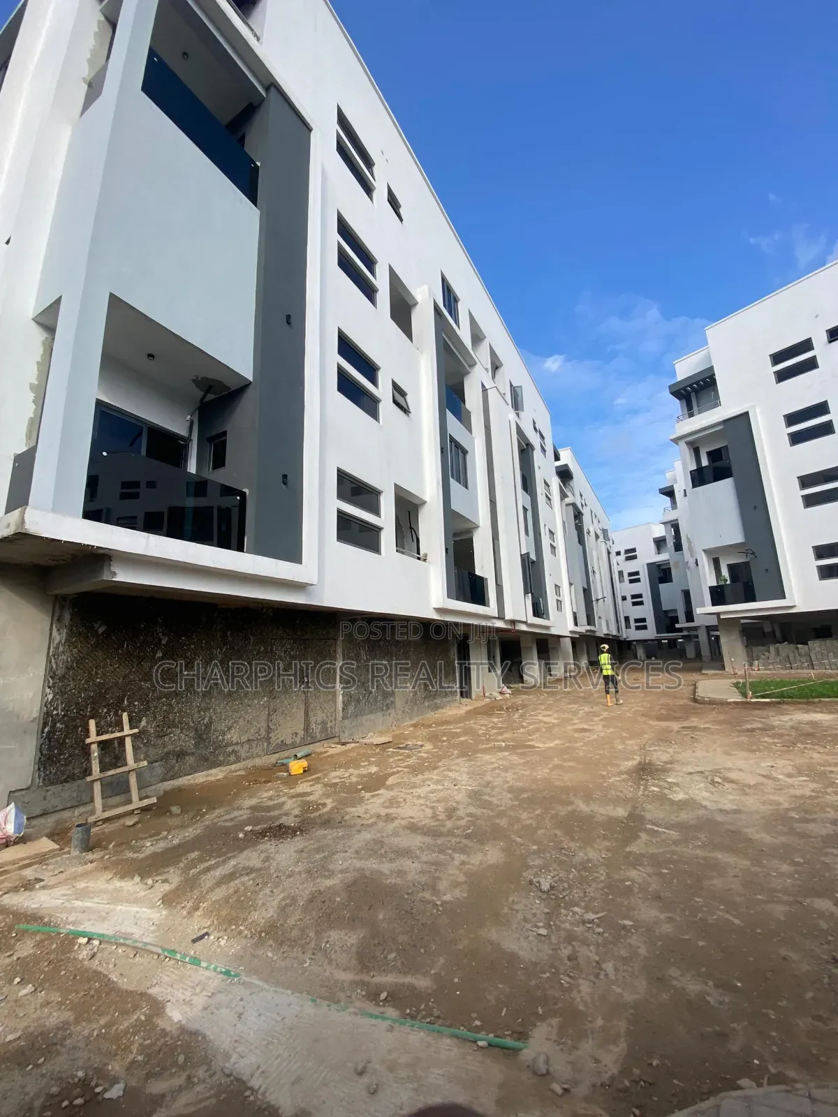 4bedroom Massionate Duplex In Surulere For Sale