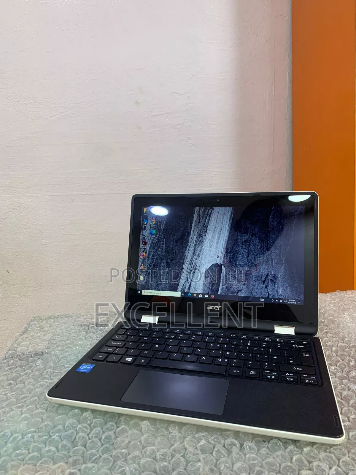 Laptop Acer Aspire R3-131t 4GB Intel Pentium HDD 500GB