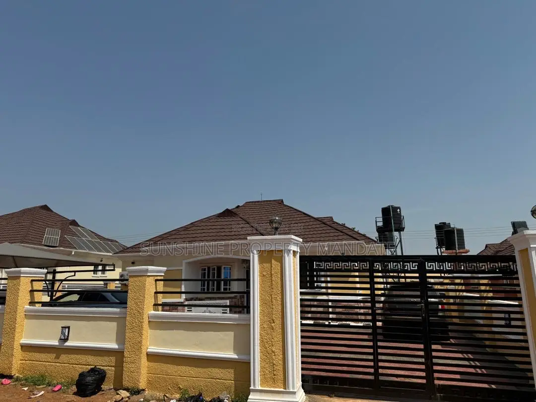 Furnished 3bdrm Bungalow in Main Alagbaka Gra, Akure for sale