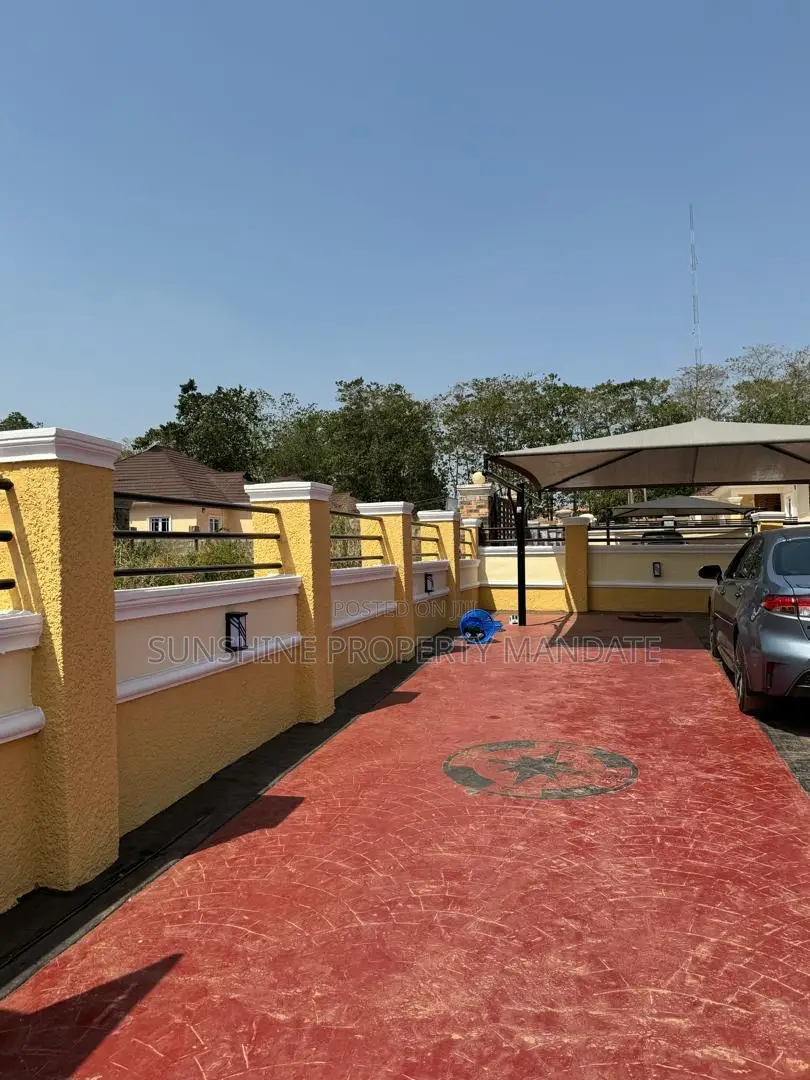 Furnished 3bdrm Bungalow in Main Alagbaka Gra, Akure for sale
