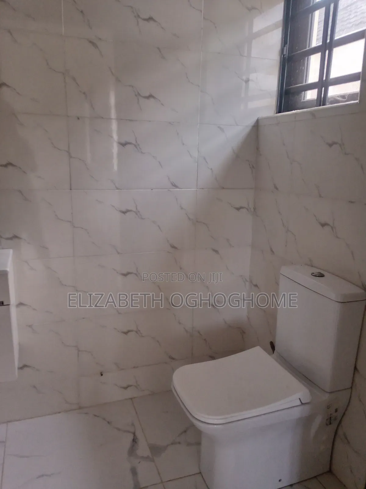 3bdrm Block of Flats in Sangotedo for sale