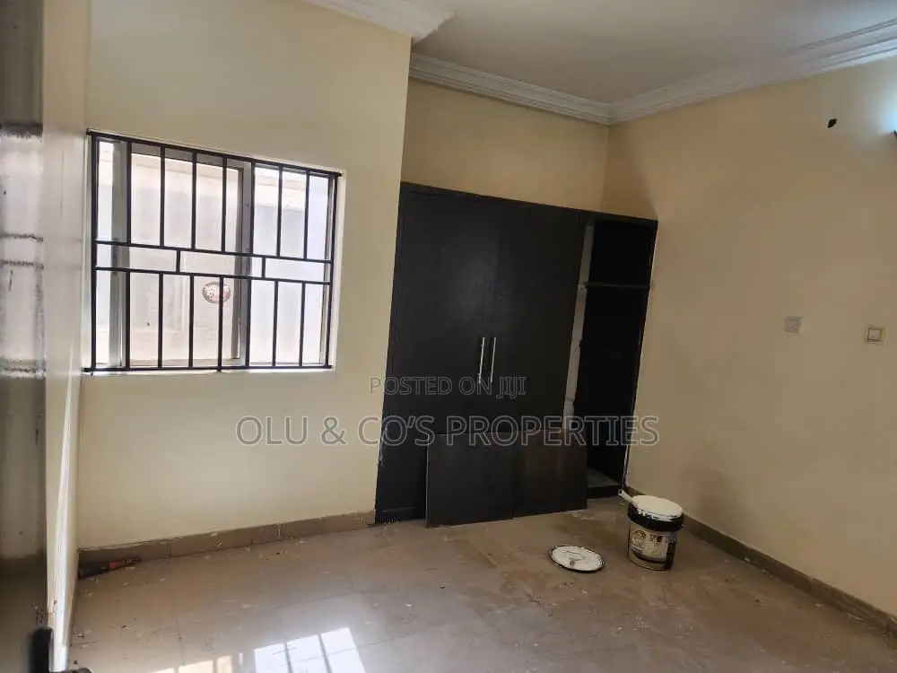 2bdrm Block of Flats in Durumi District for rent