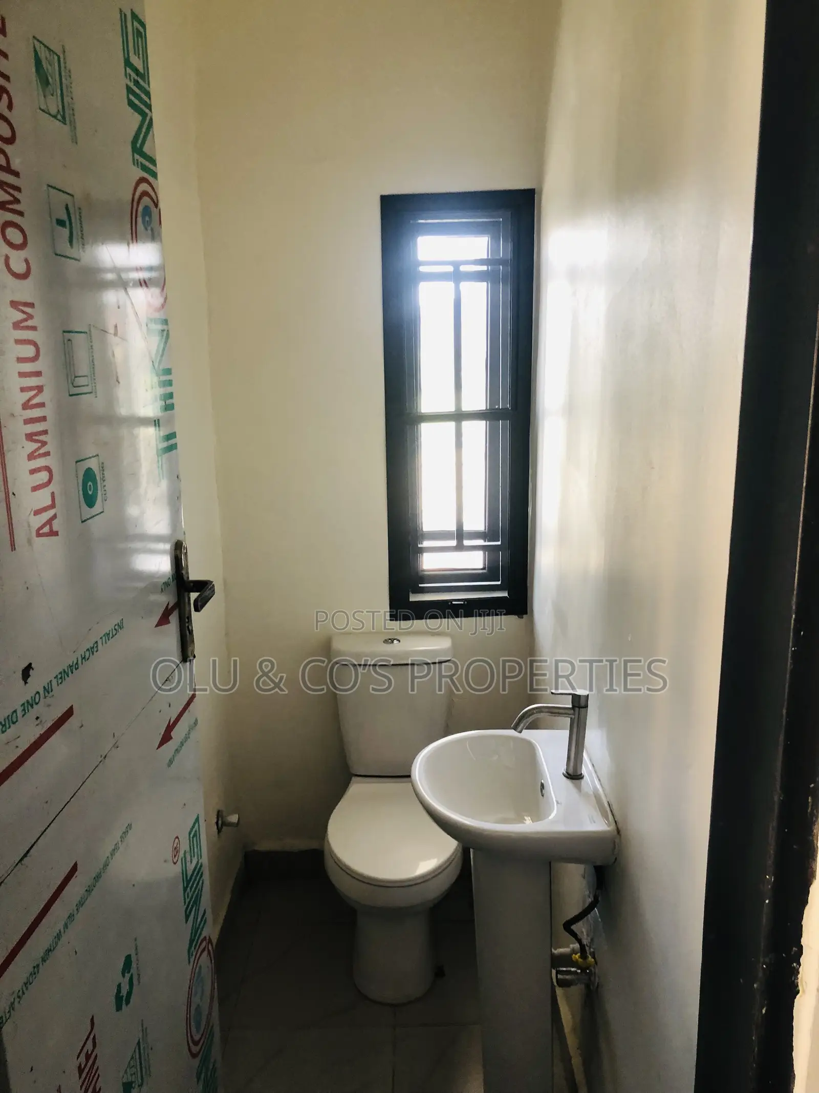 2bdrm Block of Flats in Lugbe Behind Dunamis for rent