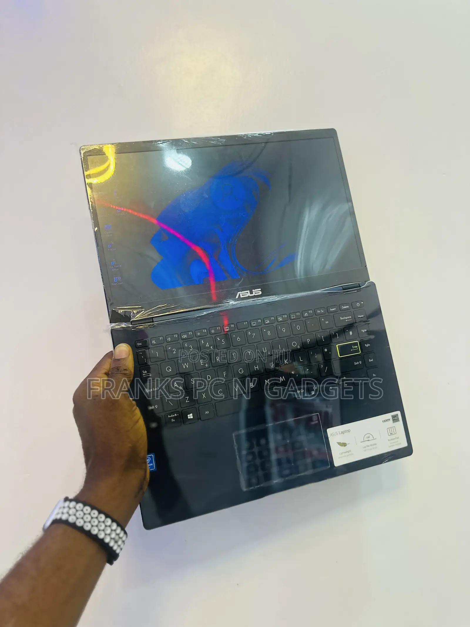 Laptop Asus VivoBook S200E 4GB Intel SSD 128GB