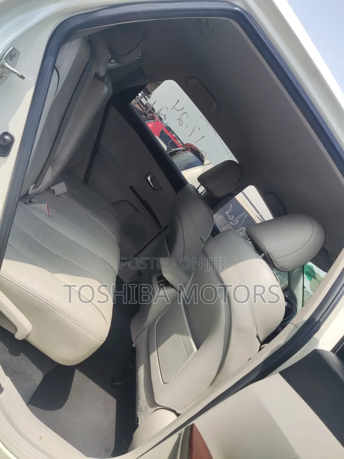 Toyota Venza AWD 2011 White