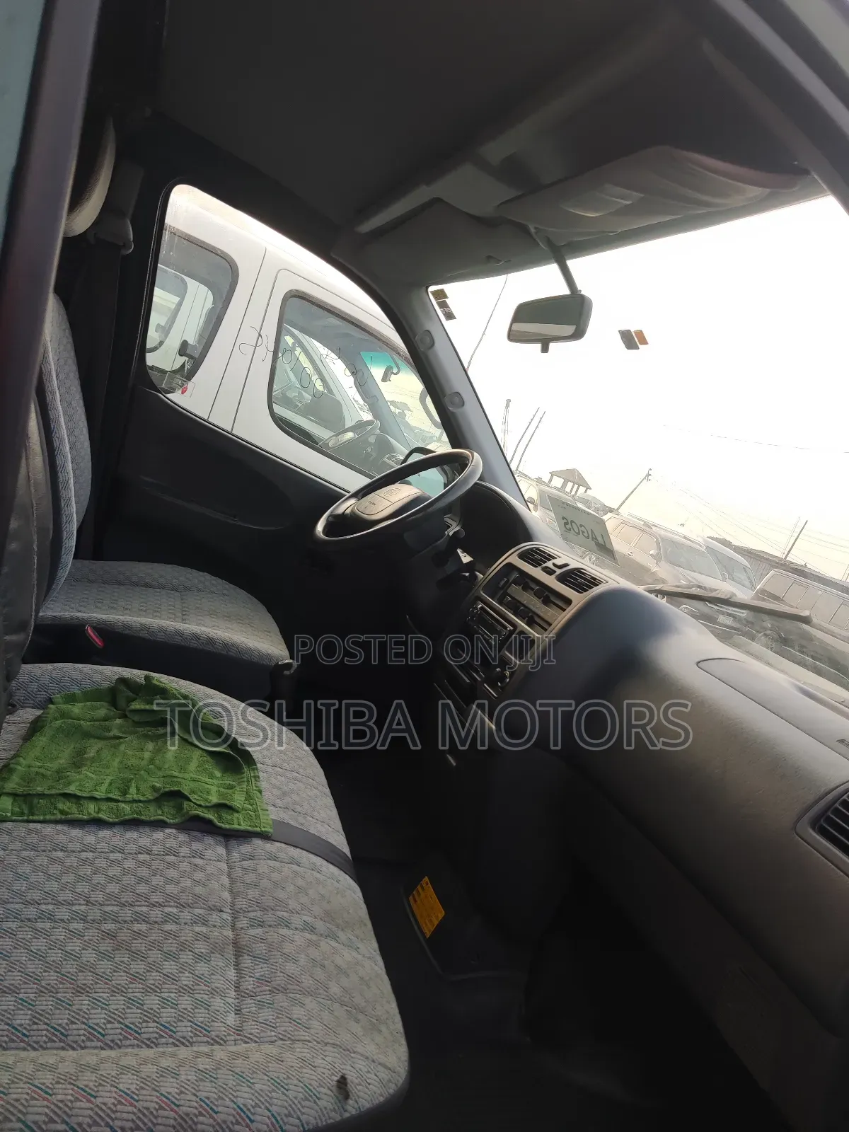 Toyota HiAce 2004 Blue