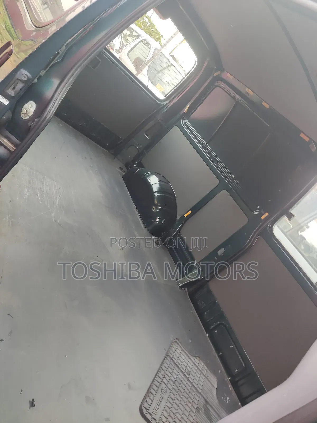 Toyota HiAce 2004 Blue