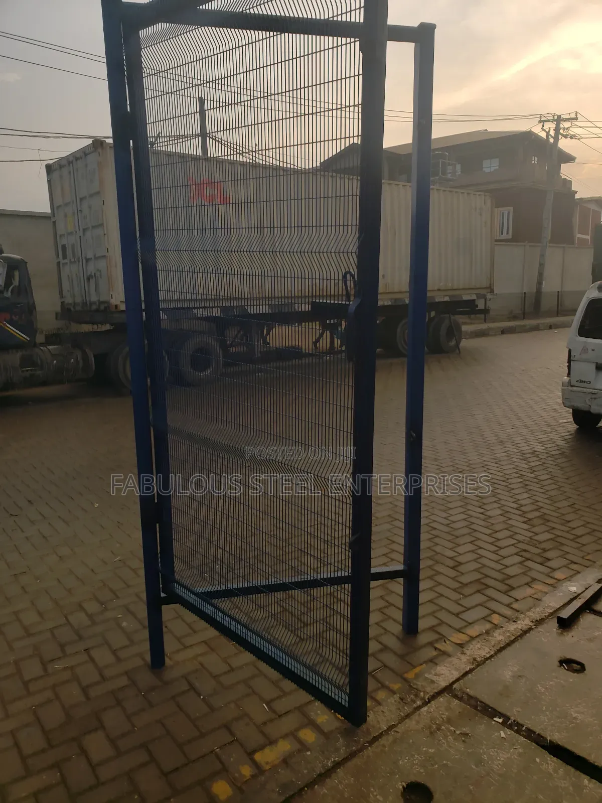 1/2 × 3 Panel Mesh Atifinger Blue Cokour