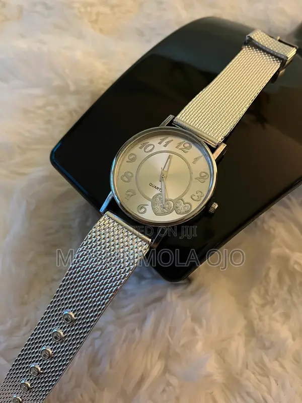 Ladies Analogue Wrist Watch